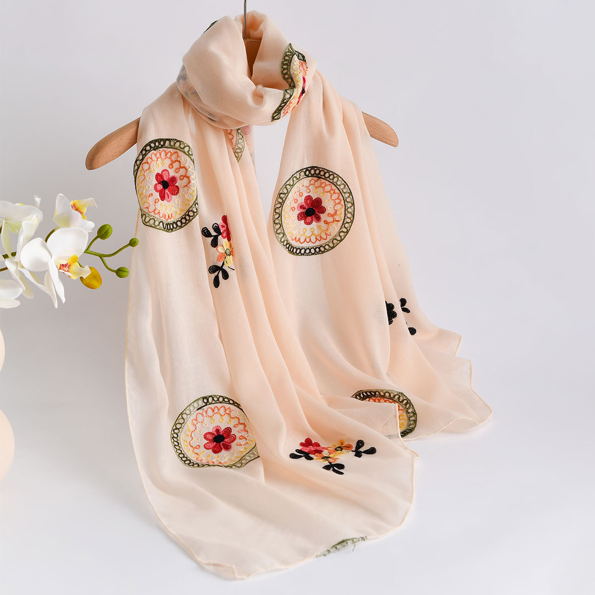 Novedad de verano, bufanda bor - Embroidery Shawl reseña y precio