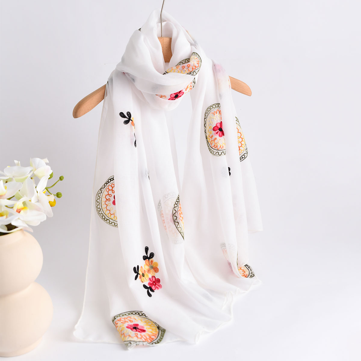 Novedad de verano, bufanda bor - Embroidery Shawl reseña y precio