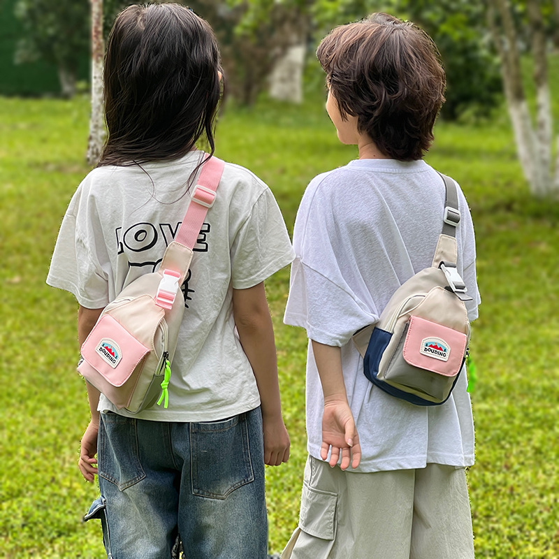 Nueva Bolsa de Pecho para Niño - Embroidery Motif reseña y precio