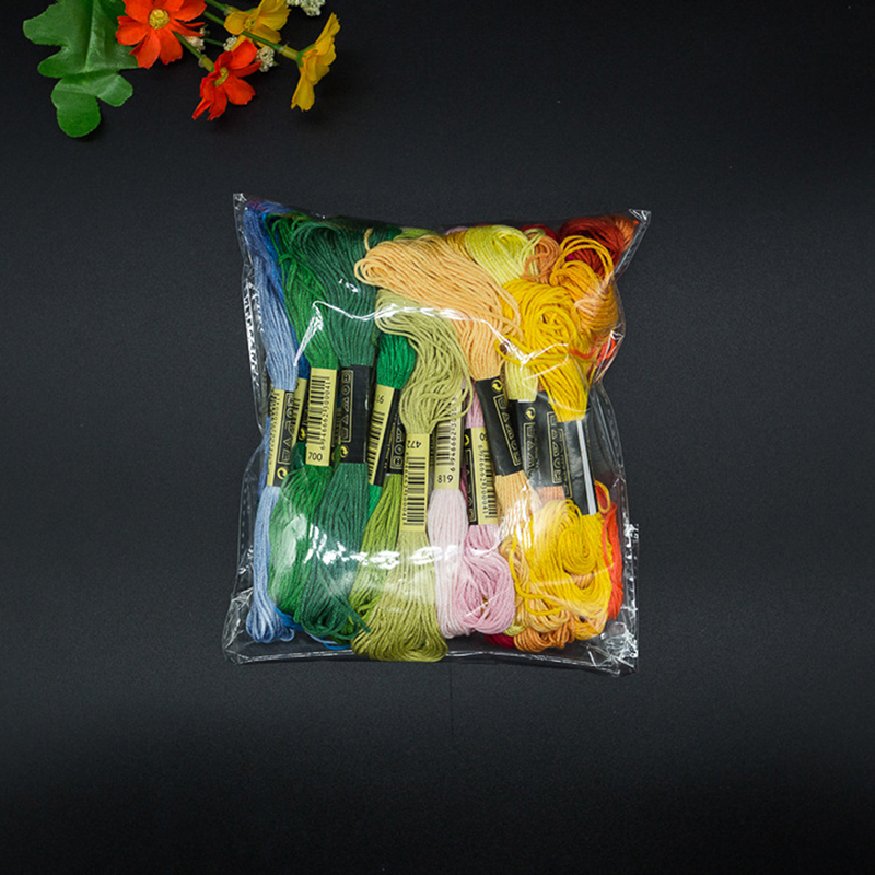 C 24/100/50 Hilos de Algodón M - Embroidery Kit reseña y precio