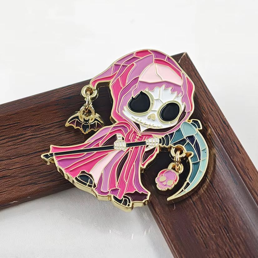Pin esmaltado colgante de Grim - Embroidery Bracelet reseña y precio