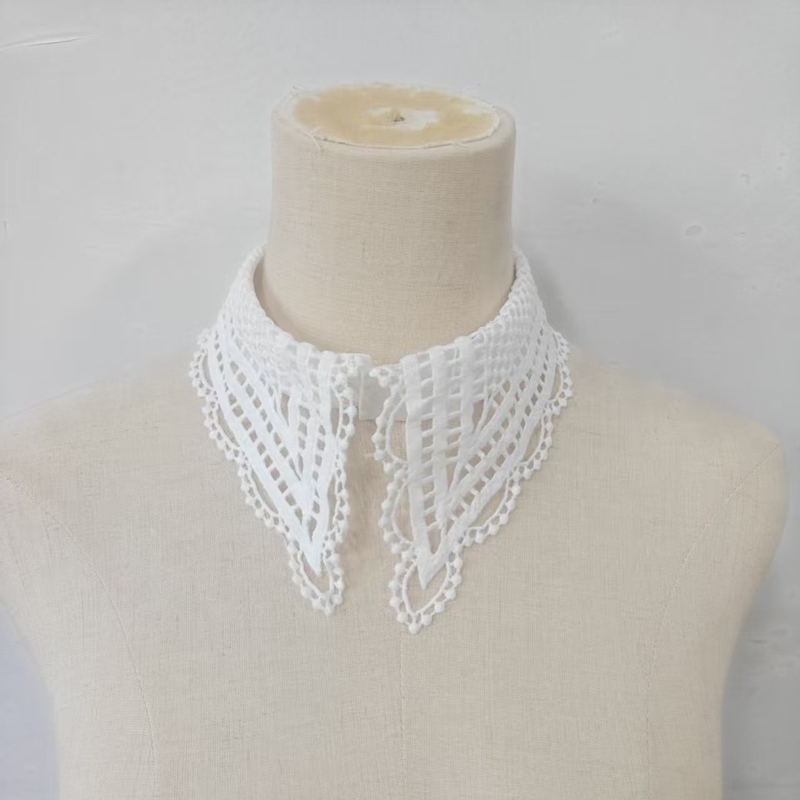 Cuello Falso Blanco con Volant - Embroidery Origin reseña y precio