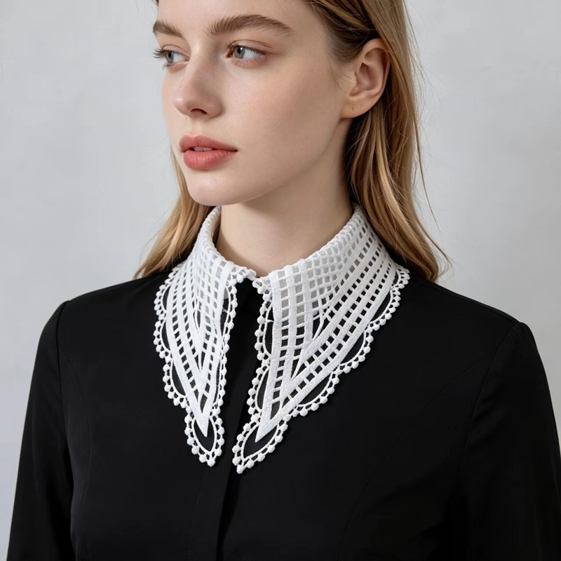 Cuello Falso Blanco con Volant - Embroidery Origin reseña y precio